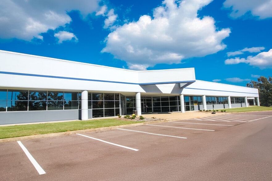 4650 E Shelby Dr, Memphis, TN for lease - Building Photo - Image 2 of 6