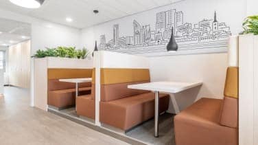 1-2 Crown Walk, Winchester for lease - Interior Photo - Image 3 of 6