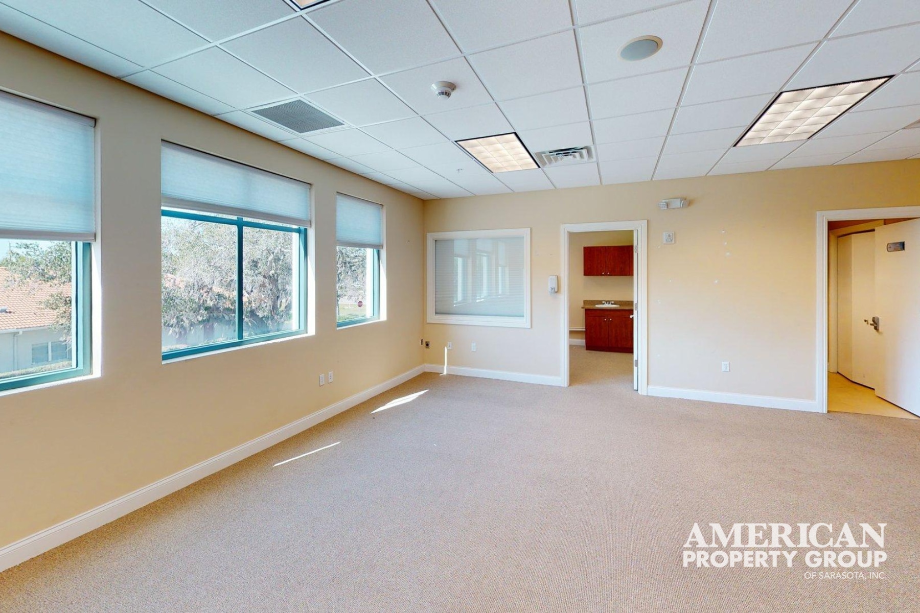 2970 University Pky, Sarasota, FL for lease Interior Photo- Image 1 of 8