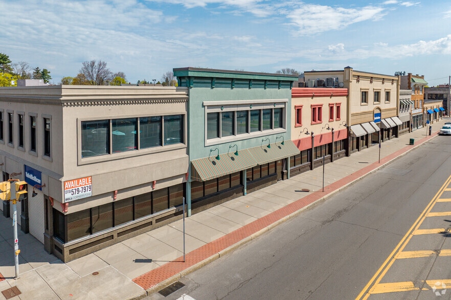 2401-2425 James St, Syracuse, NY for lease - Primary Photo - Image 1 of 5