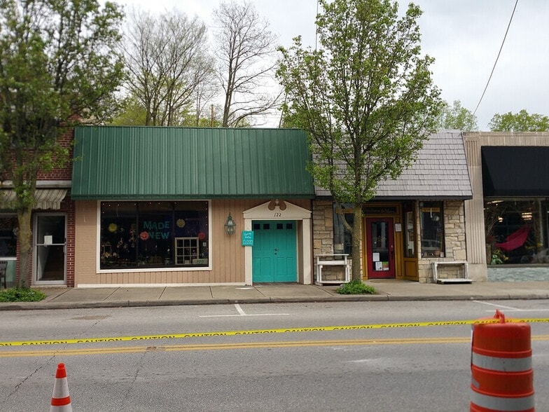 122 Main St, Milford, OH 45150
