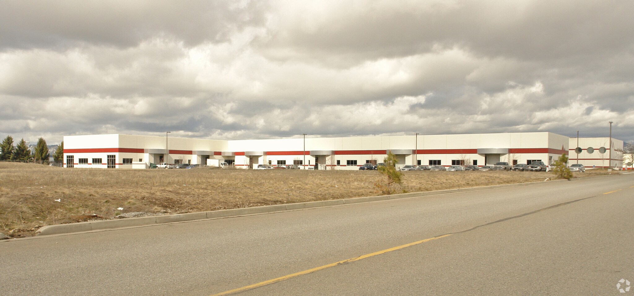 708 S Clearwater Loop, Post Falls, ID for sale Primary Photo- Image 1 of 1