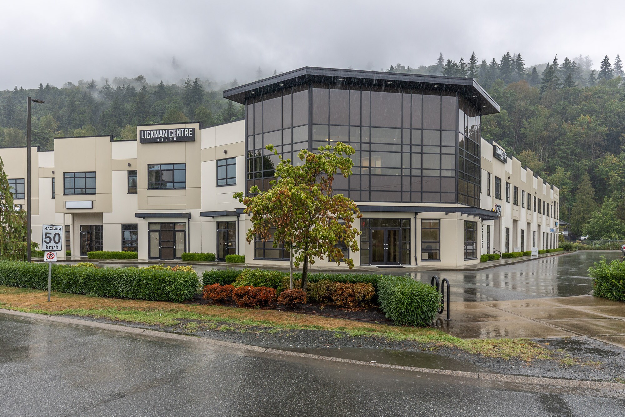 43995 Progress Way, Chilliwack, BC for lease Interior Photo- Image 1 of 31