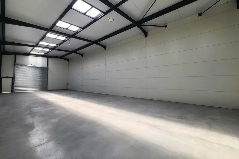 Flex in Sète for lease - Interior Photo - Image 2 of 9