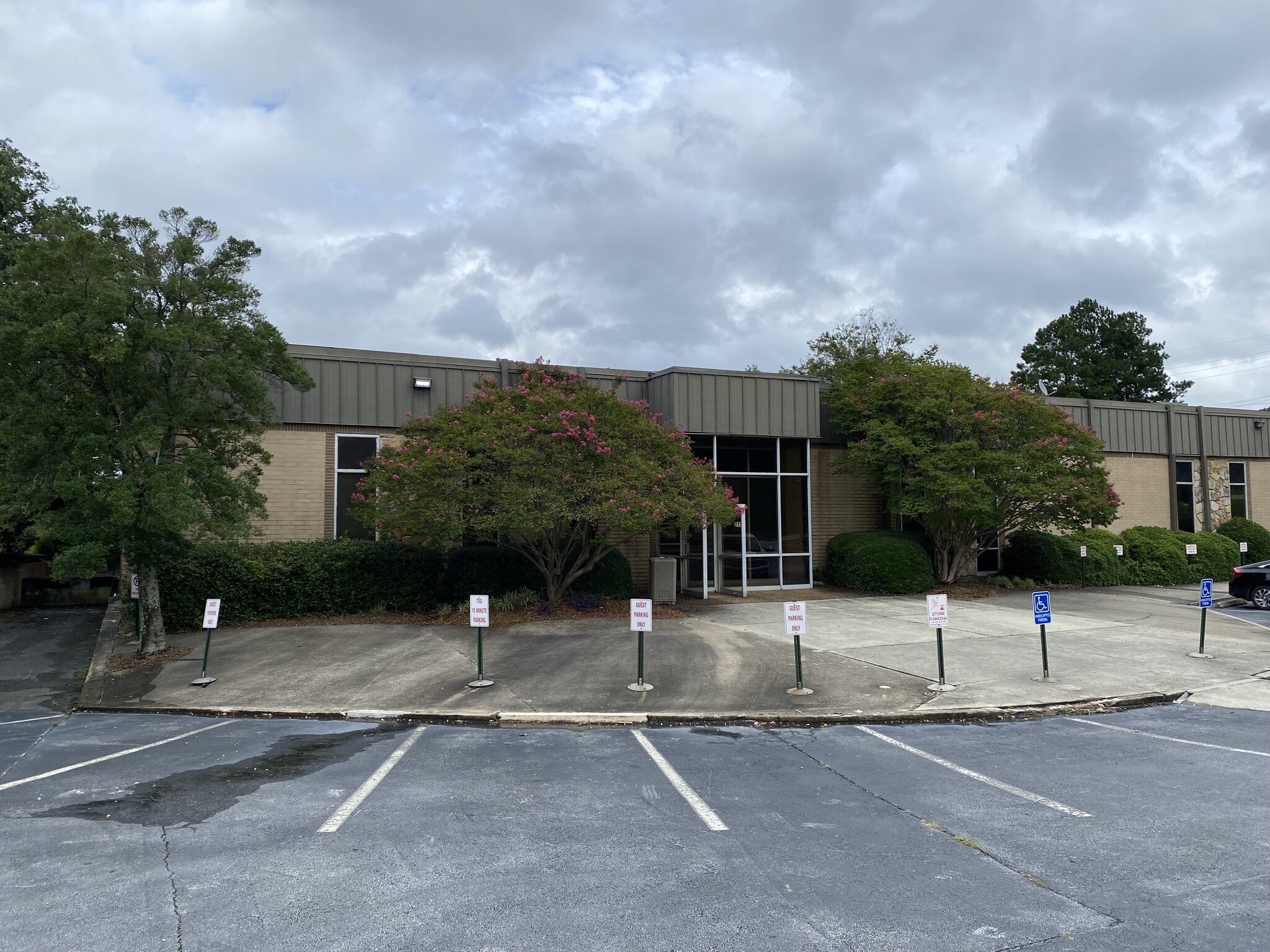 215 Marvin Miller Dr SW, Atlanta, GA 30336 - Industrial for Lease | LoopNet