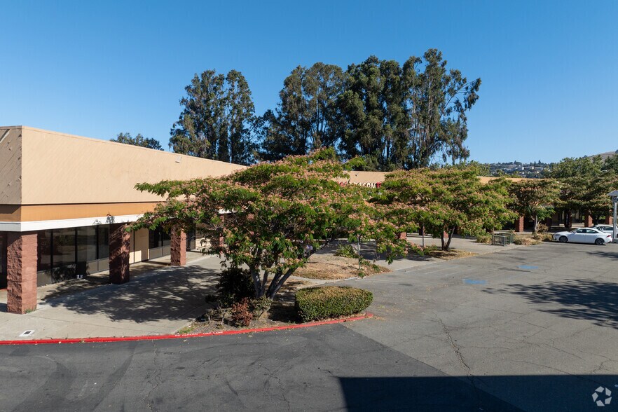 15065-15081 Hesperian Blvd, San Leandro, CA for sale - Building Photo - Image 3 of 4