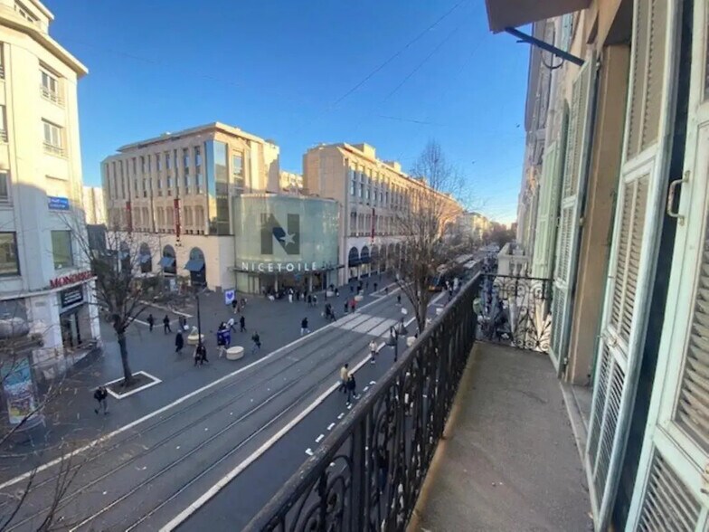 Office in Nice for lease - Building Photo - Image 2 of 20