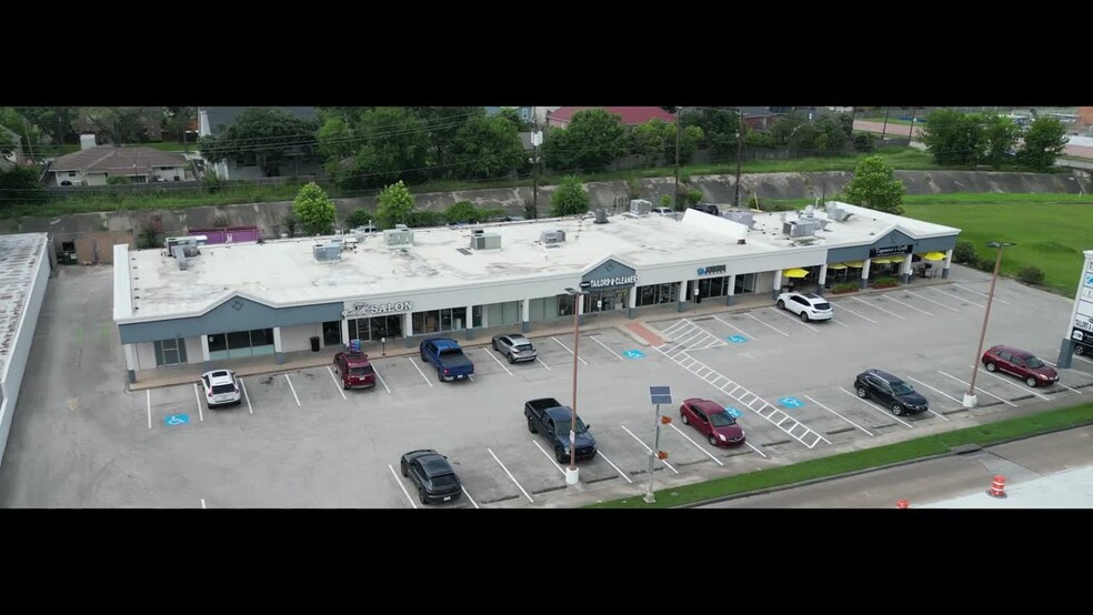 4520-4534 Beechnut St, Houston, TX for lease - Commercial Listing Video - Image 2 of 3