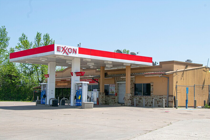 14615 Highway 105, Cleveland, TX 77327