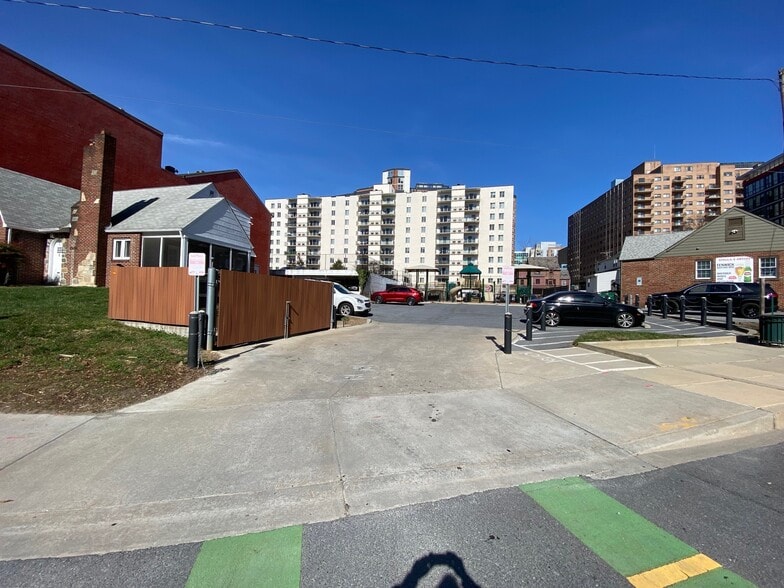 8603 2nd Ave, Silver Spring, MD for sale - Primary Photo - Image 1 of 1