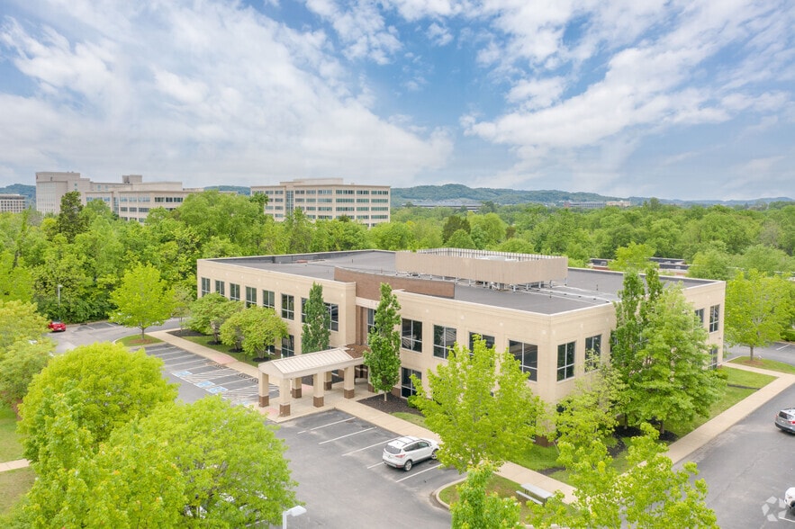 740 Cool Springs Blvd, Franklin, TN for lease - Building Photo - Image 2 of 4