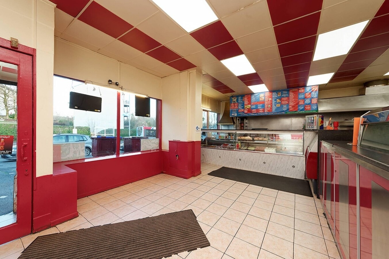 296-300 Faifley Rd, Clydebank, WDU G81 5EY - Unit 296 -  - Interior Photo - Image 1 of 5