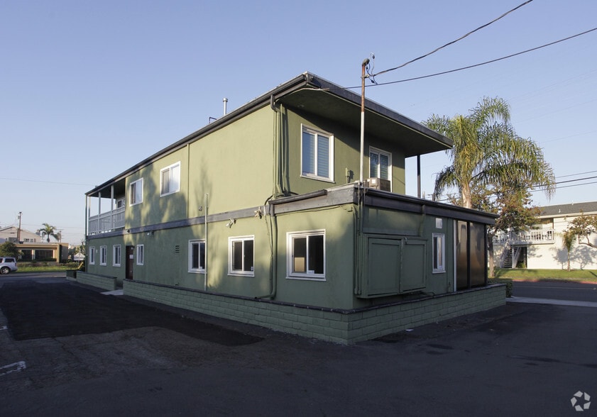 1770 Orange Ave, Costa Mesa, CA for lease - Building Photo - Image 3 of 3
