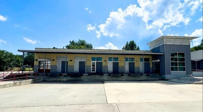 2501 E President St, Savannah, GA for lease Building Photo- Image 1 of 8