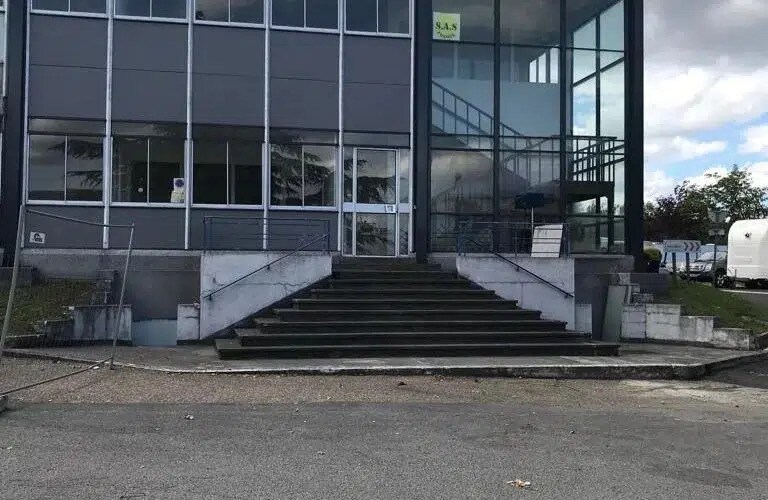 Industrial in Villebon-sur-Yvette for lease - Building Photo - Image 2 of 7