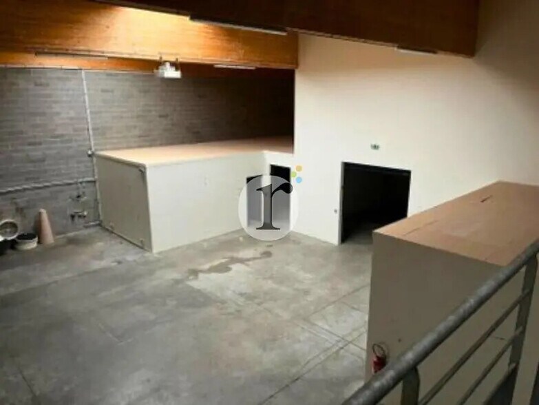 Flex in Wattrelos for sale - Building Photo - Image 2 of 4