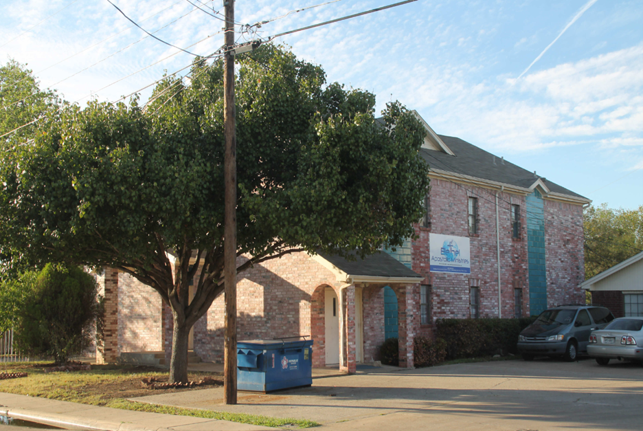 2728 Rinehart St, Grand Prairie, TX for lease Building Photo- Image 1 of 13