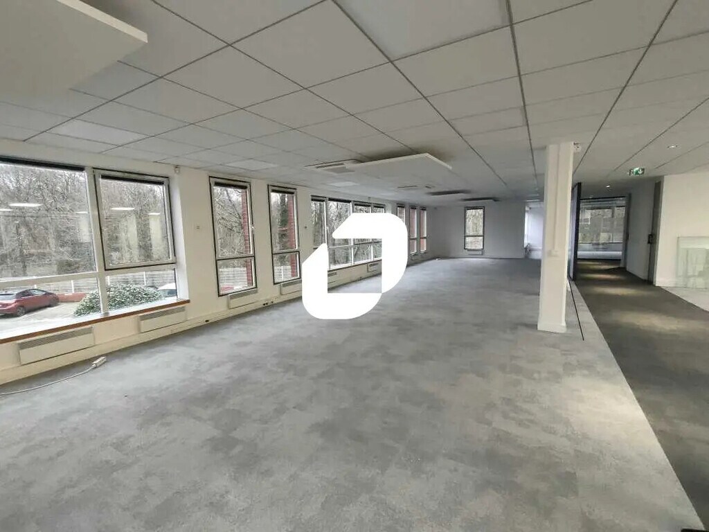 Location Bureaux 263 m² - Photo 1