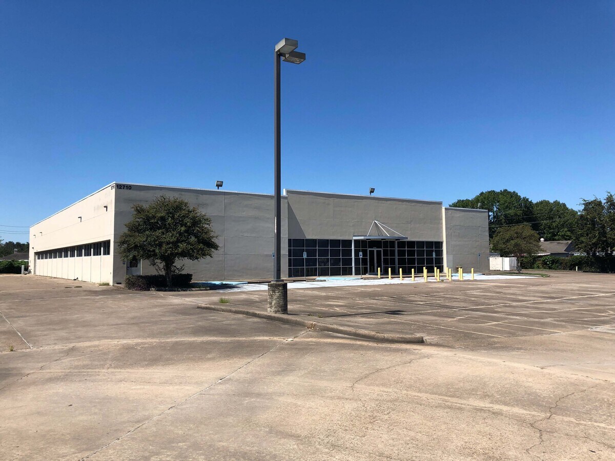 12710 St, Houston, TX 77099