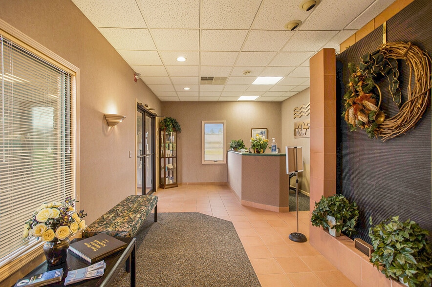 1500 Kdf Dr, Three Rivers, MI for lease - Interior Photo - Image 3 of 24