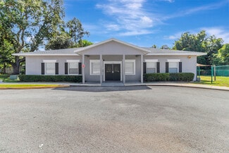 More details for 105 Baker St, Minneola, FL - Retail for Sale
