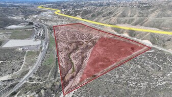 Prime Santa Clarita Valley Land - Land