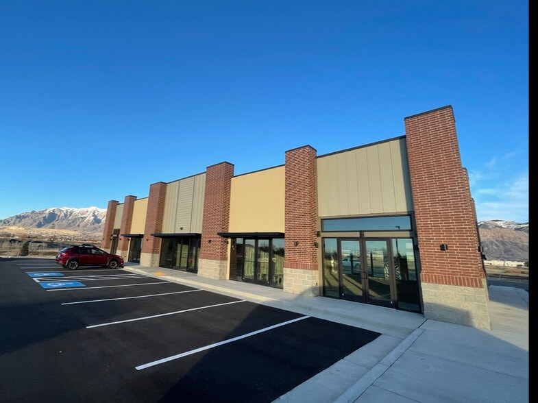 445 N 1500 W, Marriott Slaterville City, UT for lease - Building Photo - Image 1 of 3