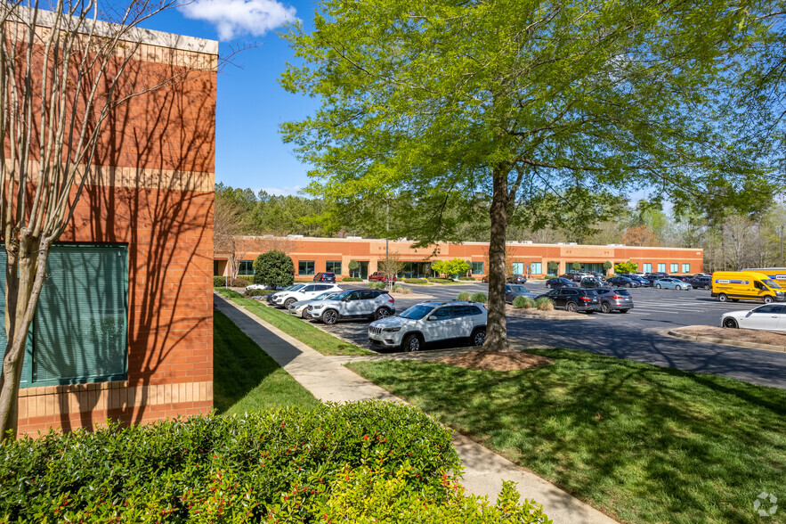 1235 Old Alpharetta Rd, Alpharetta, GA for lease - Building Photo - Image 3 of 23