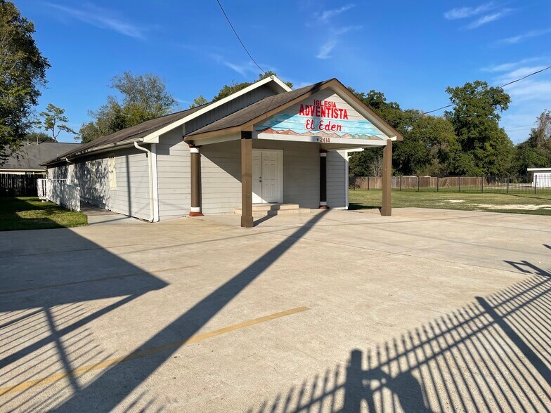 2410 Little York Rd, Houston, TX 77093 Church Property For Sale