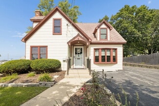 More details for 6 E Washington St, Oswego, IL - Office for Sale