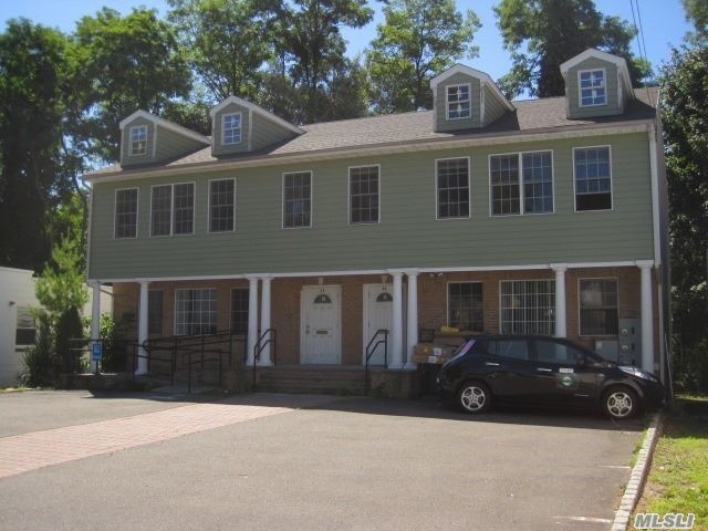 38 Manorhaven Blvd, Port Washington, NY for sale - Building Photo - Image 1 of 1