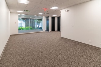 2800 S River Rd, Des Plaines, IL for lease Interior Photo- Image 1 of 4