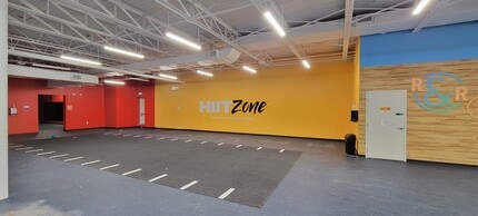 190 Sharpe St E, Gravenhurst, ON for lease Interior Photo- Image 1 of 6