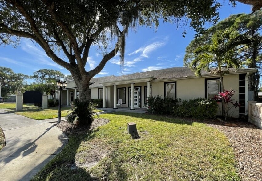 8830 S Tamiami Trl, Sarasota, FL for lease - Building Photo - Image 3 of 40