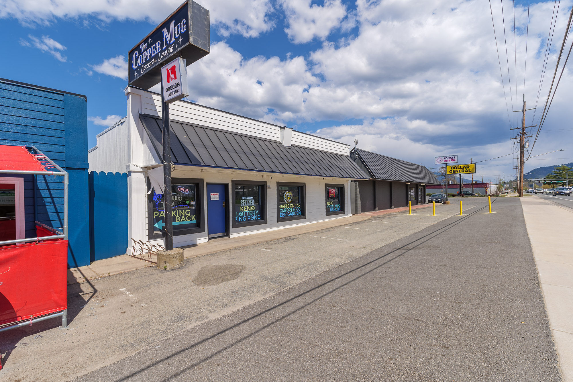 13121330 Redwood, Grants Pass, OR 97527 Office for Sale