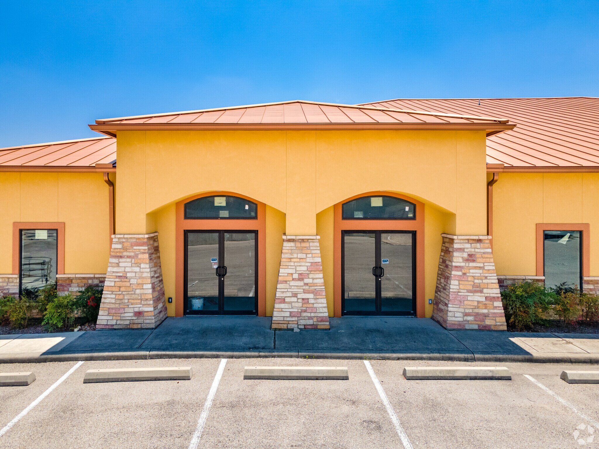 8554 Huebner Rd, San Antonio, TX for sale Primary Photo- Image 1 of 1