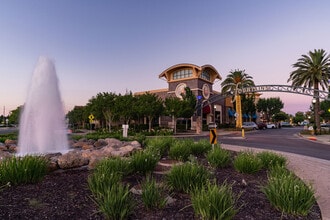 1013 Galleria Blvd, Roseville, CA for lease Building Photo- Image 1 of 2