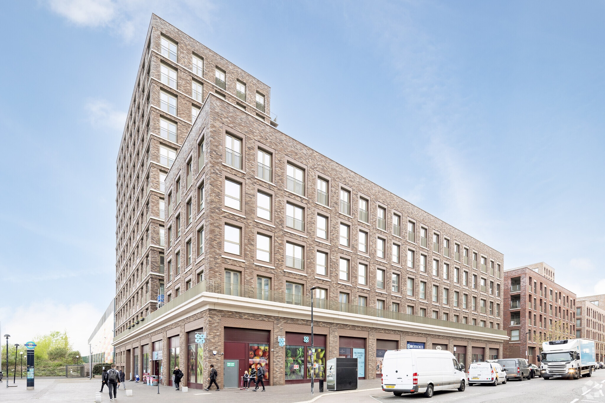 Atlantis Ave, London for sale Primary Photo- Image 1 of 22