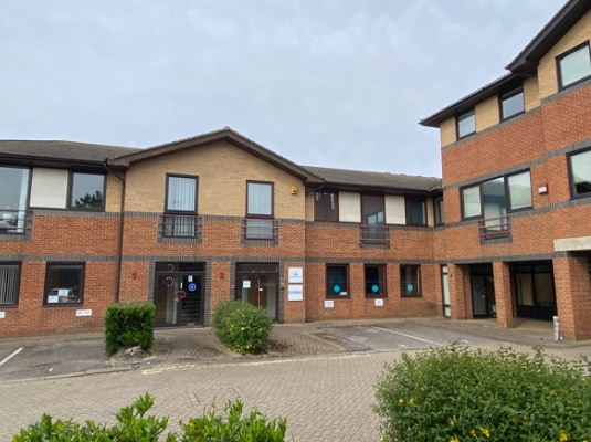 2 Bognor Rd, Chichester for sale - Primary Photo - Image 1 of 1
