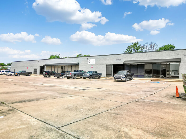 5956 Berry Brook Dr, Houston, TX for lease - Building Photo - Image 3 of 8