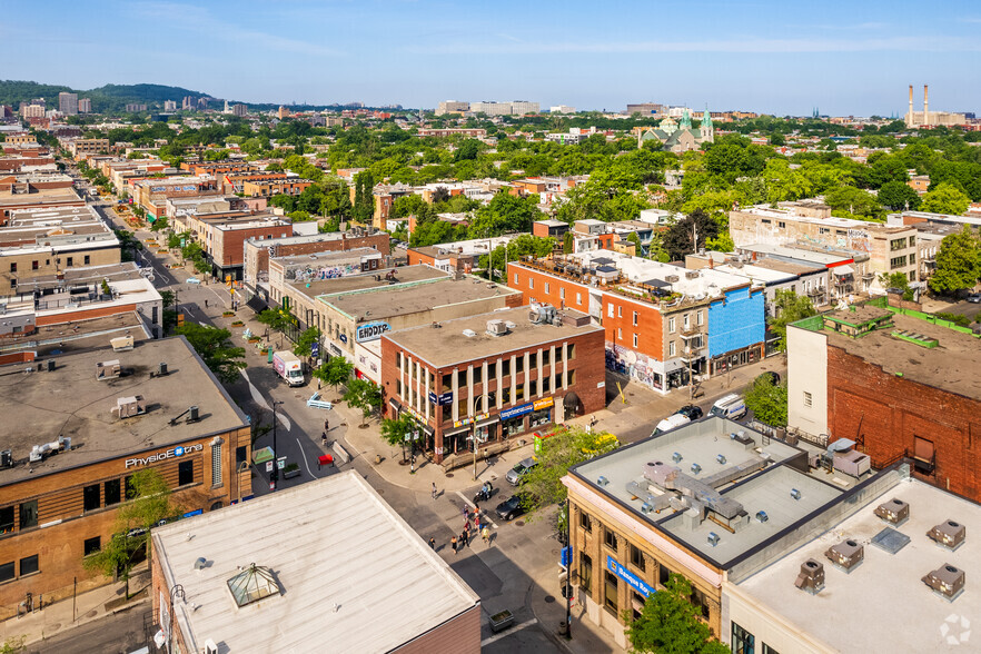 1695 Av Du Mont-Royal E, Montréal, QC for sale - Aerial - Image 2 of 12