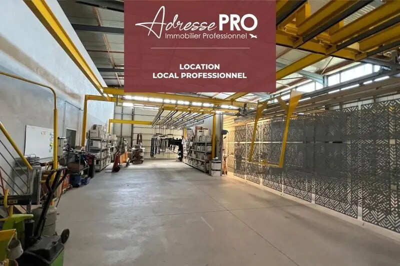 Retail in Plouguin for lease Interior Photo- Image 1 of 3