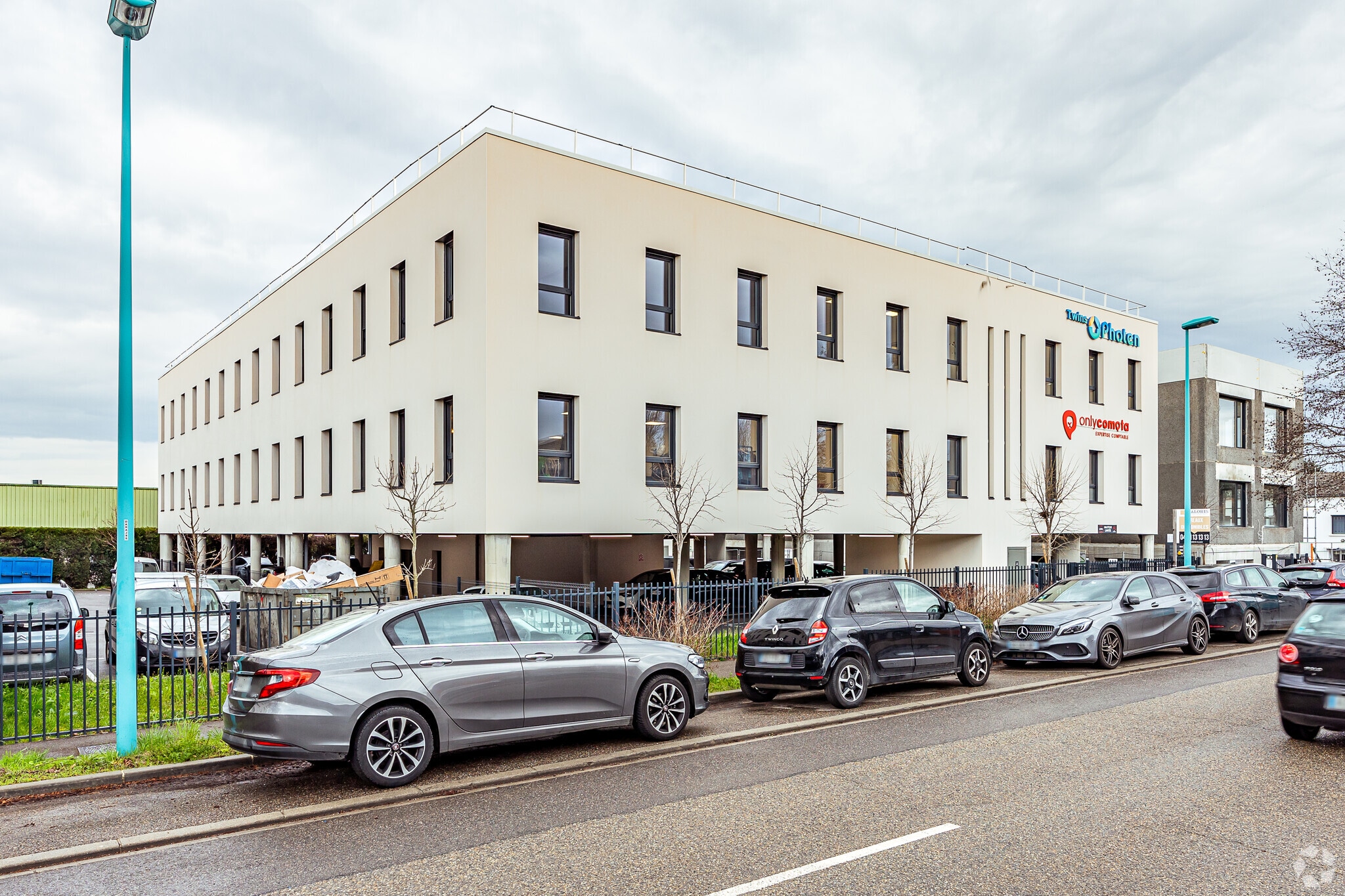 10 Chemin De L'Industrie, Dardilly for lease Primary Photo- Image 1 of 3