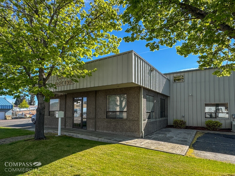 850 NE 1st St, Bend, OR for lease - Building Photo - Image 2 of 15