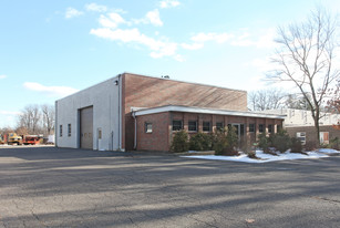 10 Southwood Dr, Bloomfield CT - Warehouse