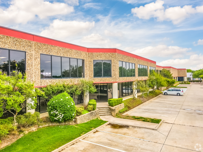 4200 Buckingham Rd, Fort Worth, TX for lease - Building Photo - Image 1 of 13