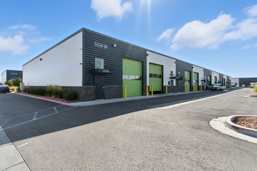 5146 Liberator Drie dr, Kearns, UT for lease - Building Photo - Image 1 of 33