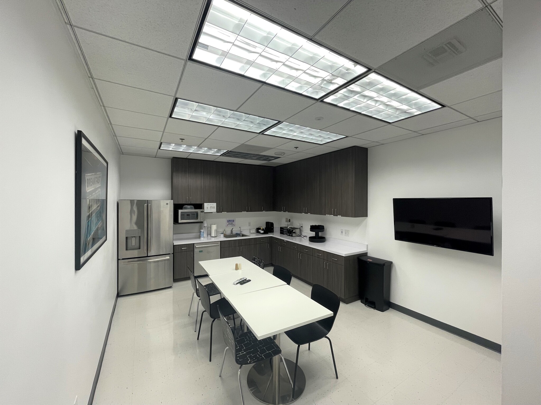 1880 Century Park E, Los Angeles, CA for lease Interior Photo- Image 1 of 4