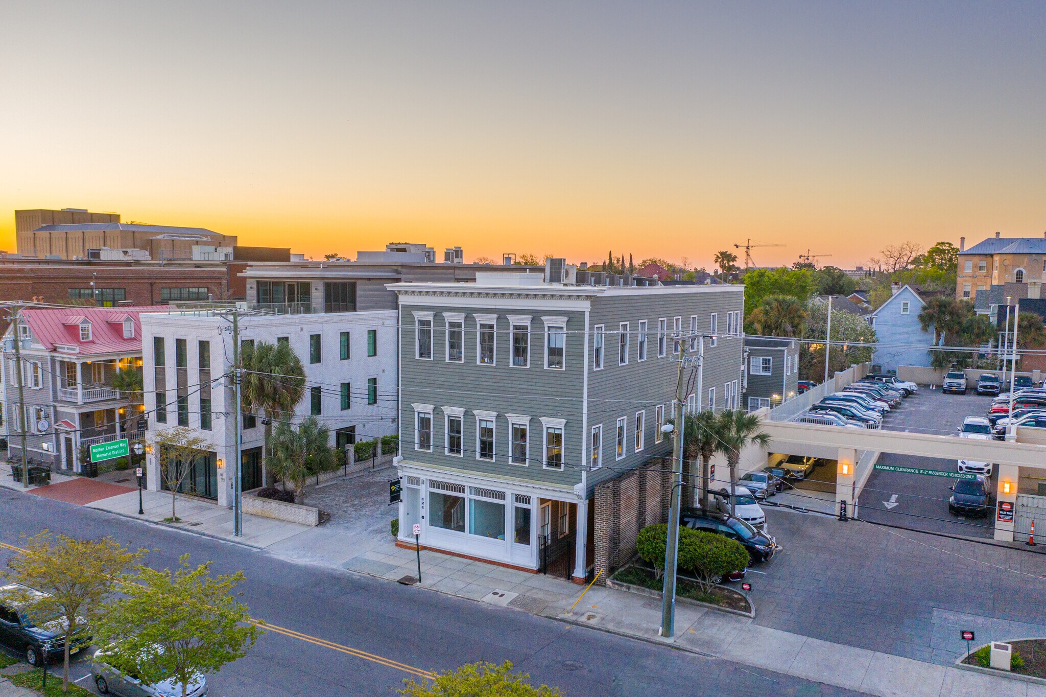 121 Calhoun St, Charleston, SC for lease Building Photo- Image 1 of 13