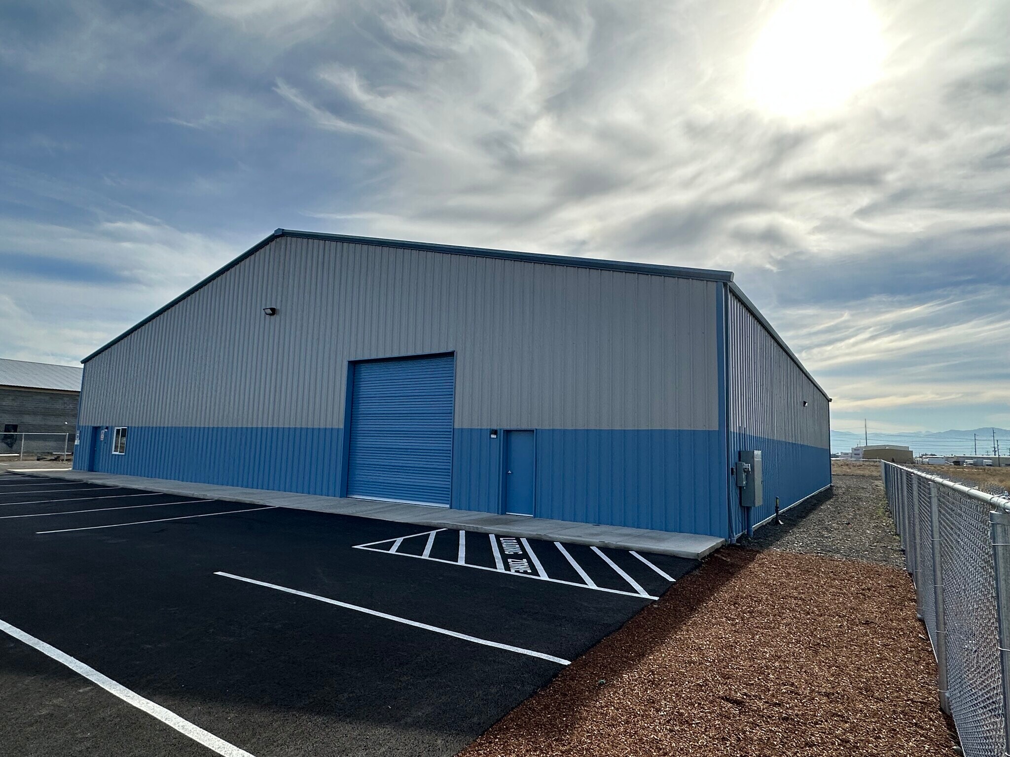 1917 Bobcat Way, White City, OR for lease Building Photo- Image 1 of 3